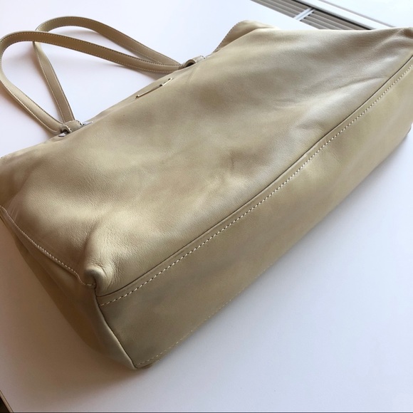 Prada Vintage Shoulder Bag - Soft Calf Leather - Picture 2 of 11